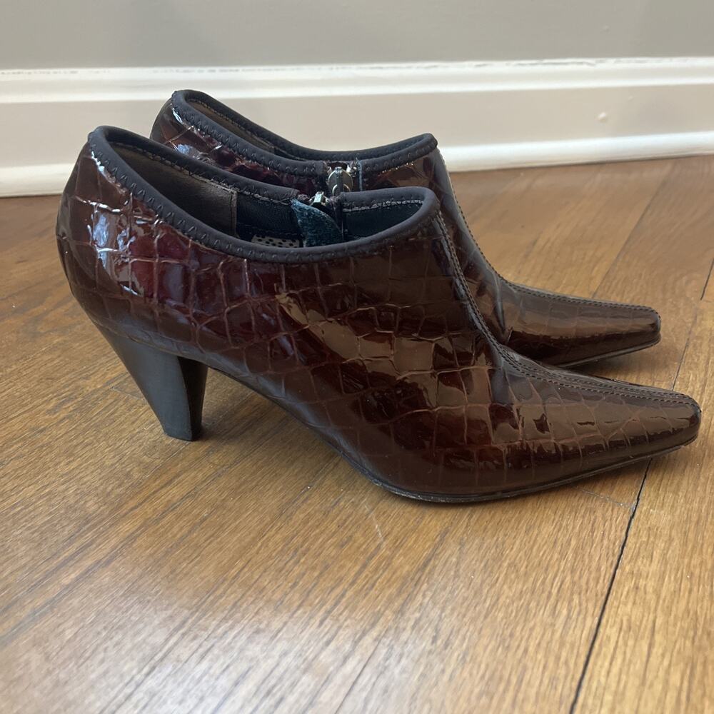 Aquatalia Ankle Heel Booties Brown Croc‎ Embossed Patent Leather Size 6